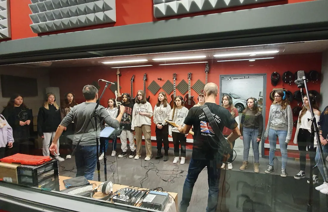 Un moment de l'enregistrament de l'àudio a l'estudi.