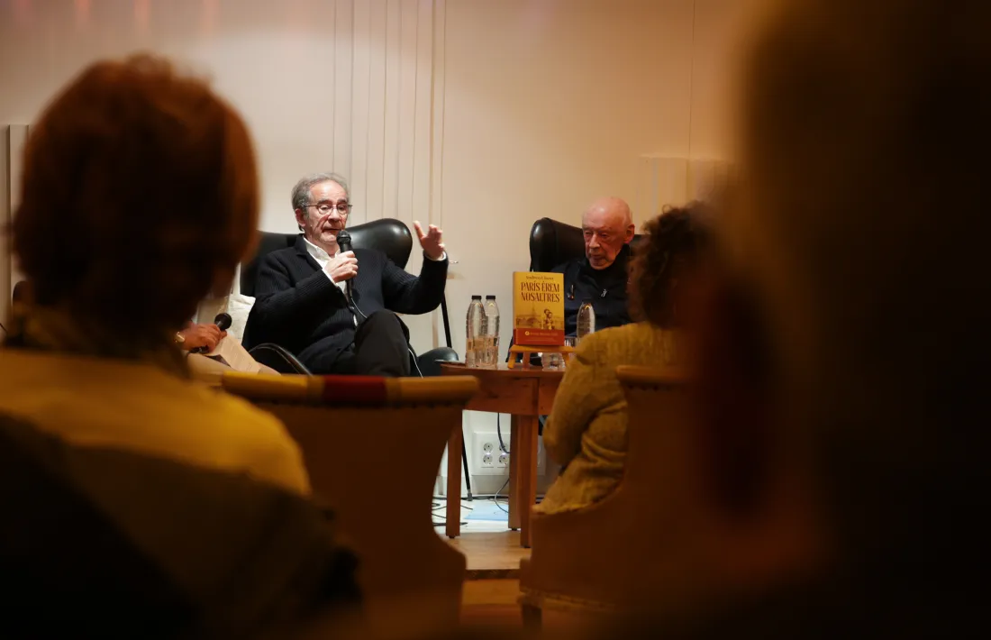 Andreu Claret fill, acompanyat per Casi Arajol, ahir a La Trenca: amb  Marc Forné van evocar la figura proteica d’Andreu Claret Casadessús (1908-2005).