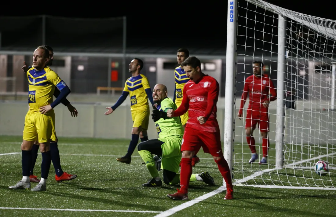 L'FC Santa Coloma es va classificar per la final de la Copa Constitució Protecvall.