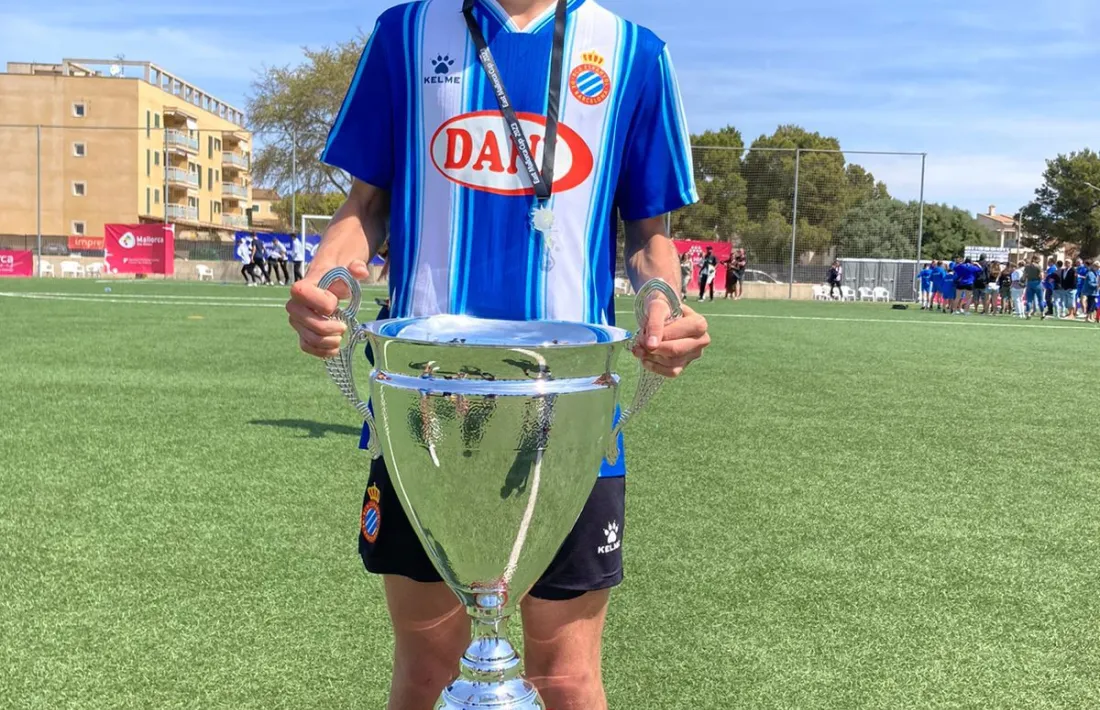 Julen Sánchez, amb un nou títol.