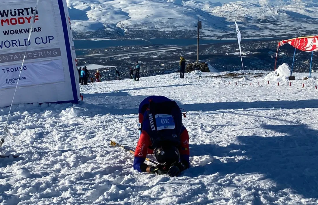 OriolOlm, en la seva arribada a meta en el lloc 35è a la Tromso Arctic Skimo.