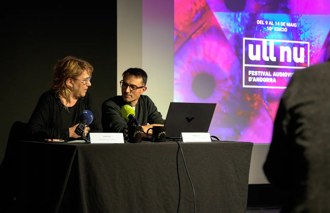 La consellera de Joventut de la capital, Judith Ruiz, i el director d’Ull Nu, Hèctor Mas, van presentar ahir la 10a edició.