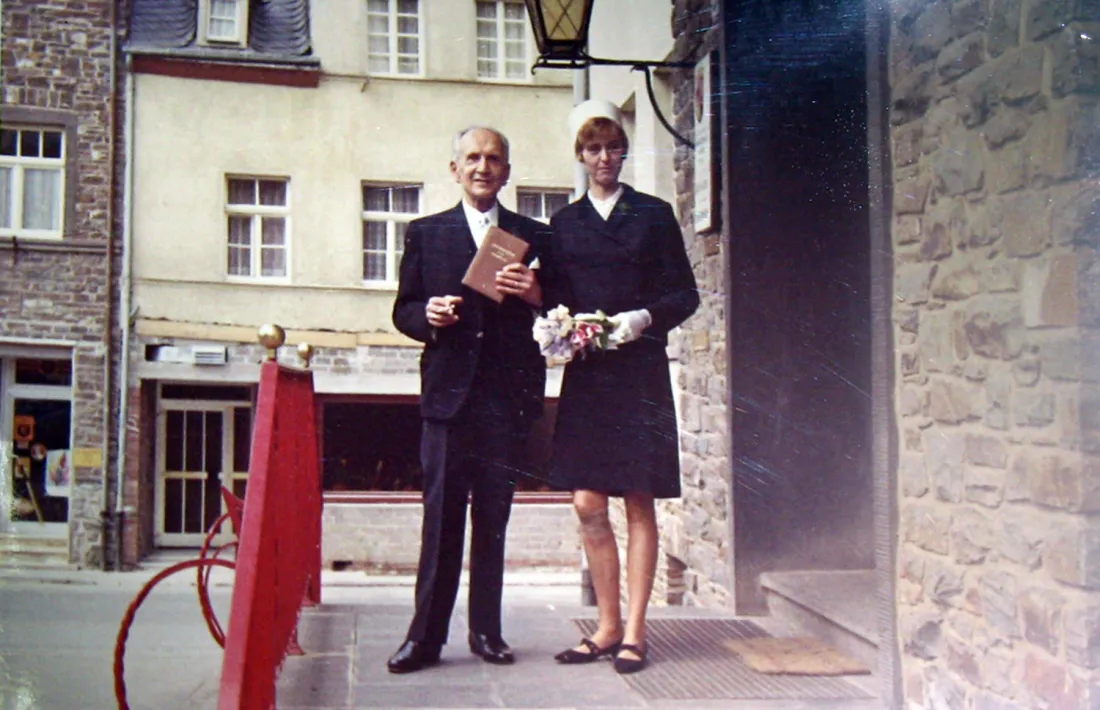 Skossyreff i la seva segona esposa, Roswitha, van contraure matimoni a Boppard el 3 d’abril del 1969.