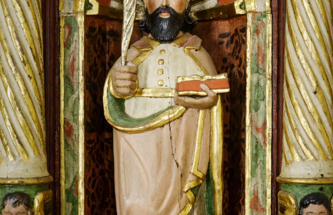 Sant sense identificar del retaule major: rígid, desproporcionat i inexpressiu, la marca d’estil d’Antoni Tremulles.