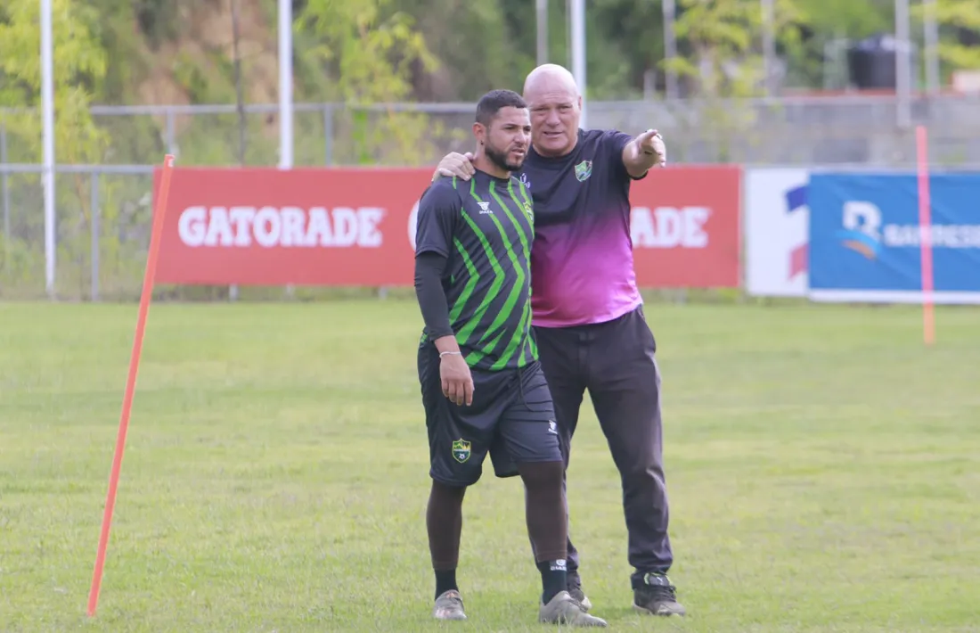 Ramón Calderé, en la seva etapa com a entrenador al Jarabacoa FC de la Lliga Dominicana.