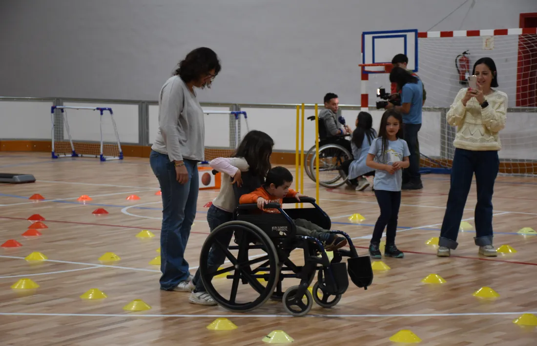 Participants a la primera jornada dedicada a l'esport inclusiu.