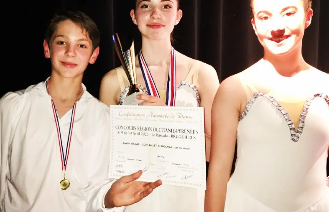 Martí, Coonen i Gelabert també van quedar primera en la modalitat de grup.