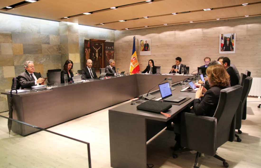 Els membres del Comú d'Ordino durant la sessió de consell d'avui.