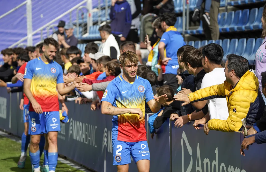 Adrià ‘Alti’, que acaba contracte, té un peu i mig a fora, ja que té propostes importants.