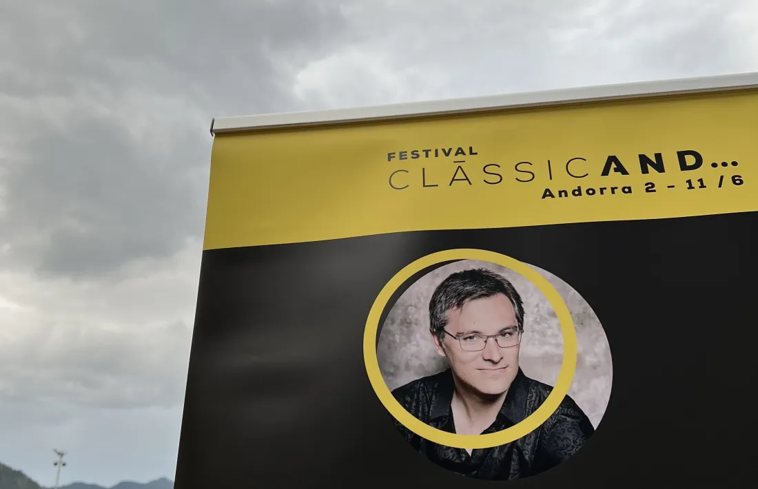 El logotip del festival es va encarregar a fora per un problema de temps, segons l’organització.