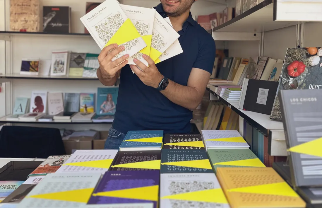 Arimany, l’ànima de Trotalibros, exultant a la caseta sufragada pel ministeri.