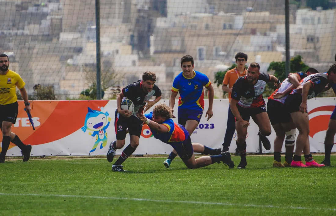 Els ‘isards’ cap a Belgrad amb un bronze.