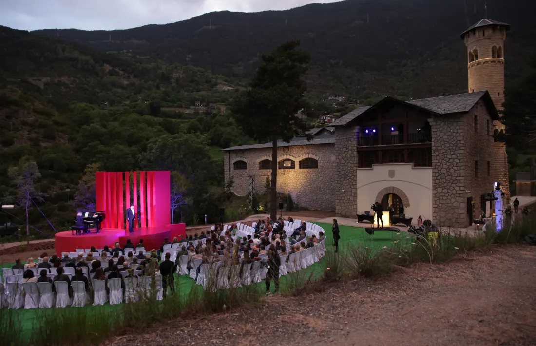 Els jardins de Radio Andorra es van estrenar ahir com a escenari líric.