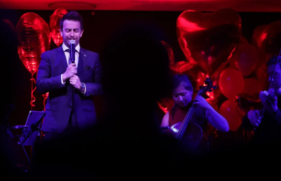 El trompetista Benny Benack III congregar dos centenars d'espectadors al concert de clausura d'anit al vestíbul del Consell General.