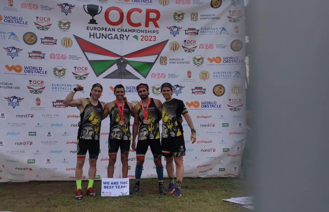 L'equip Olympus Team, a Tata.