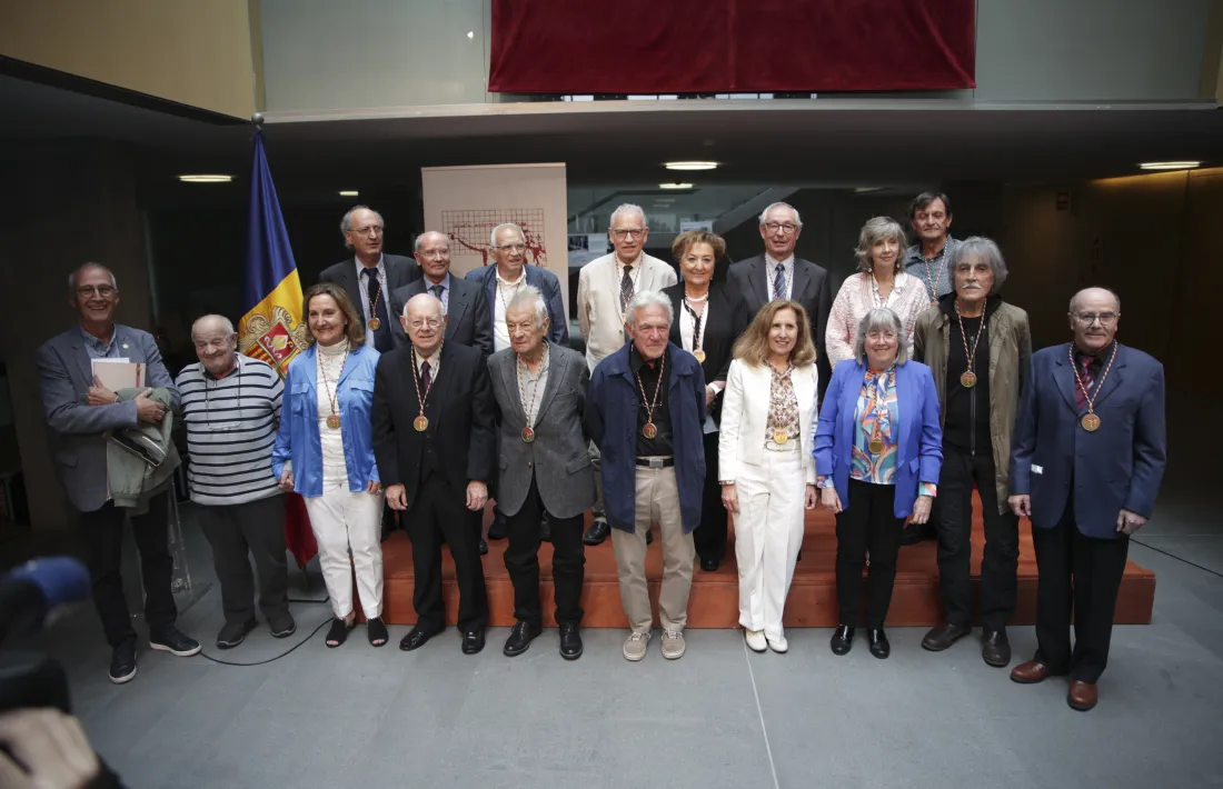 Foto de família dels membres de la secció acadèmica de la SAC.