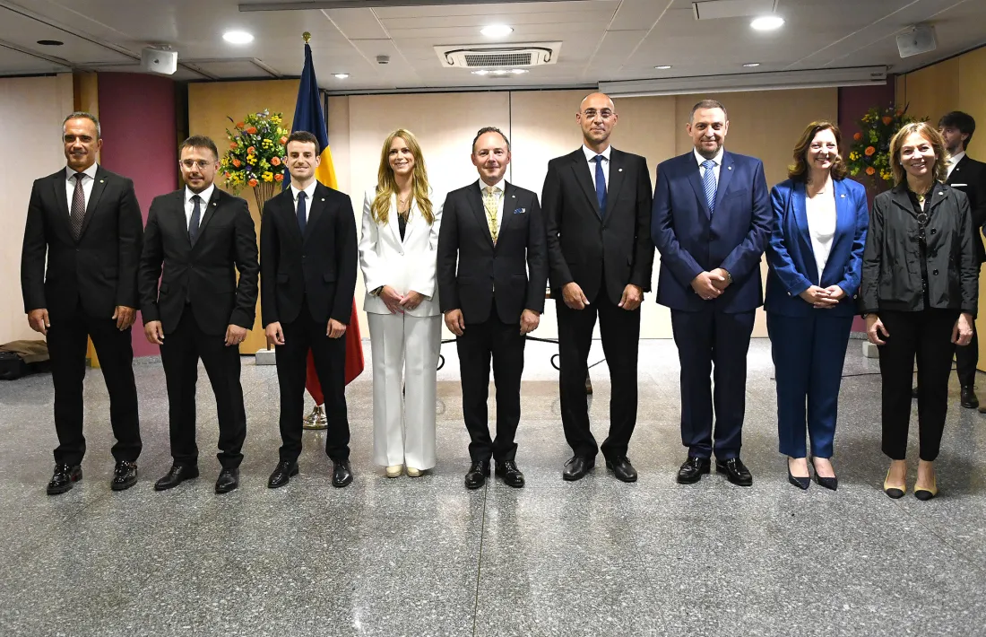 Espot amb els secretaris d’Estat que han jurat avui el seu càrrec i la secretaria general del Govern.