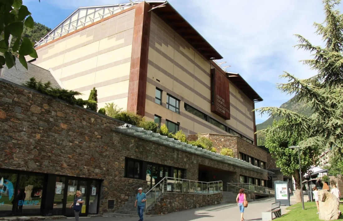 El complex esportiu i sociocultural d'Encamp.