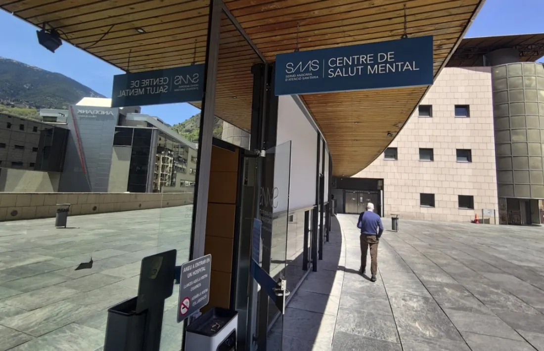 Entrada del centre de Salut Mental a l'Hospital Nostra Senyora de Meritxell.