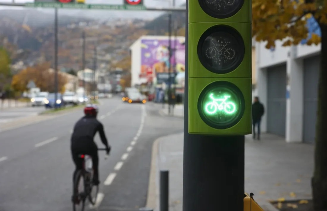 Un semàfor per a ciclistes a la capital.