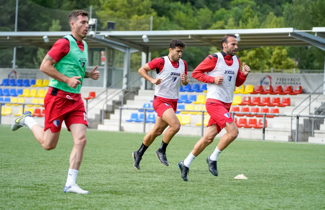 Els jugadors escaldencs en un entrenament aquesta setmana.
