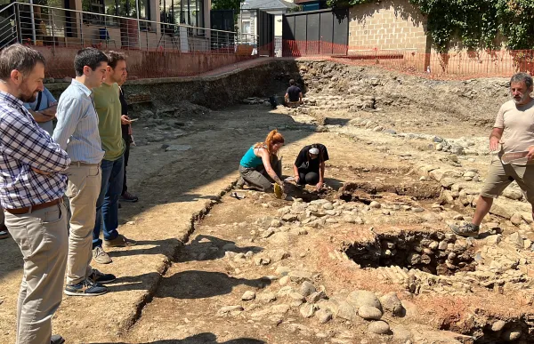 aae62822-876a-4912-a009-359563e8c3e4