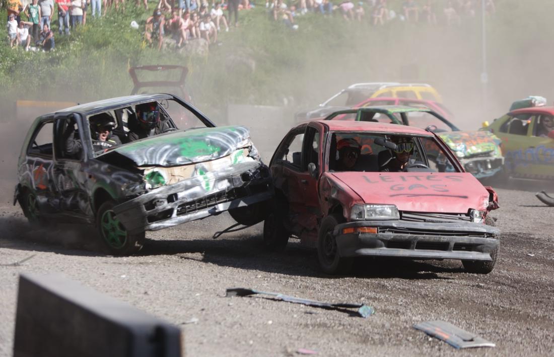 Un moment del Crash Car d'Encamp, aquesta tarda.