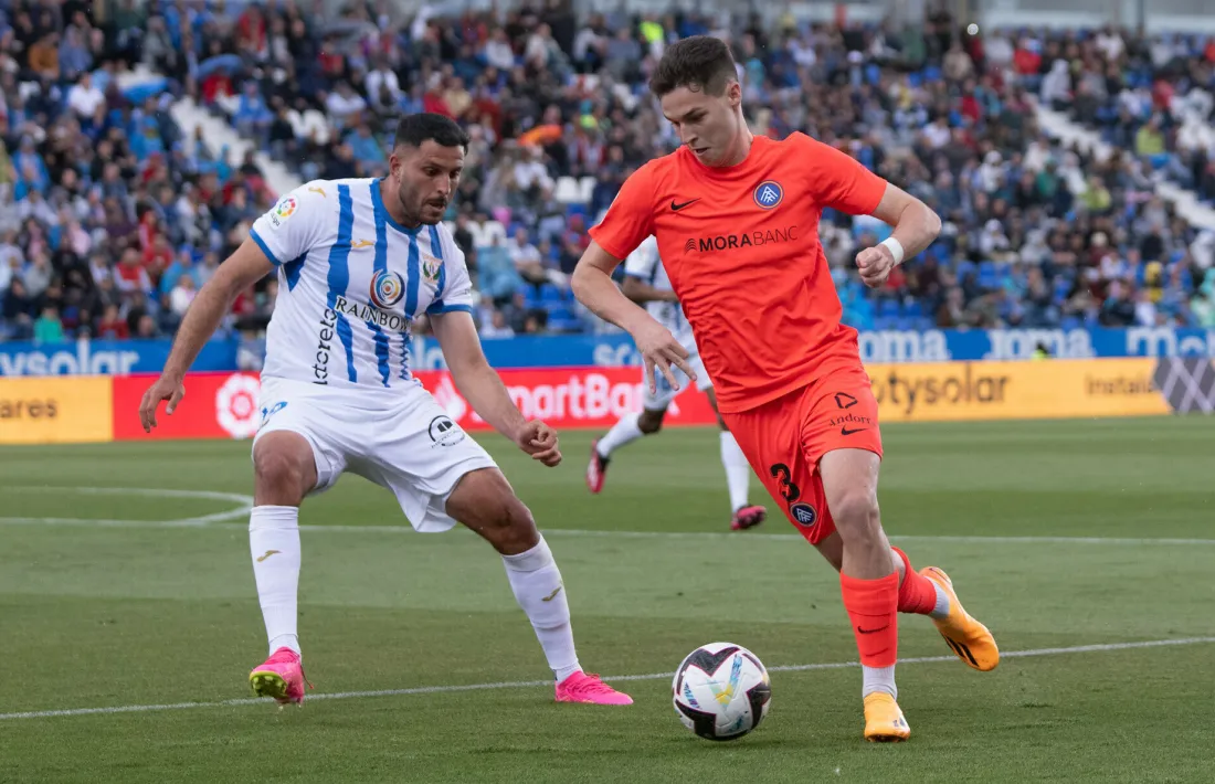 Mika Mármol en una acció del partit entre el Leganés i l’FC Andorra de la temporada passada.