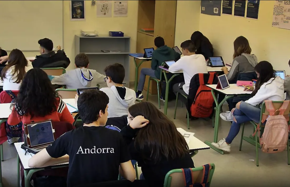 Alumnes en una aula en una imatge d'arxiu.