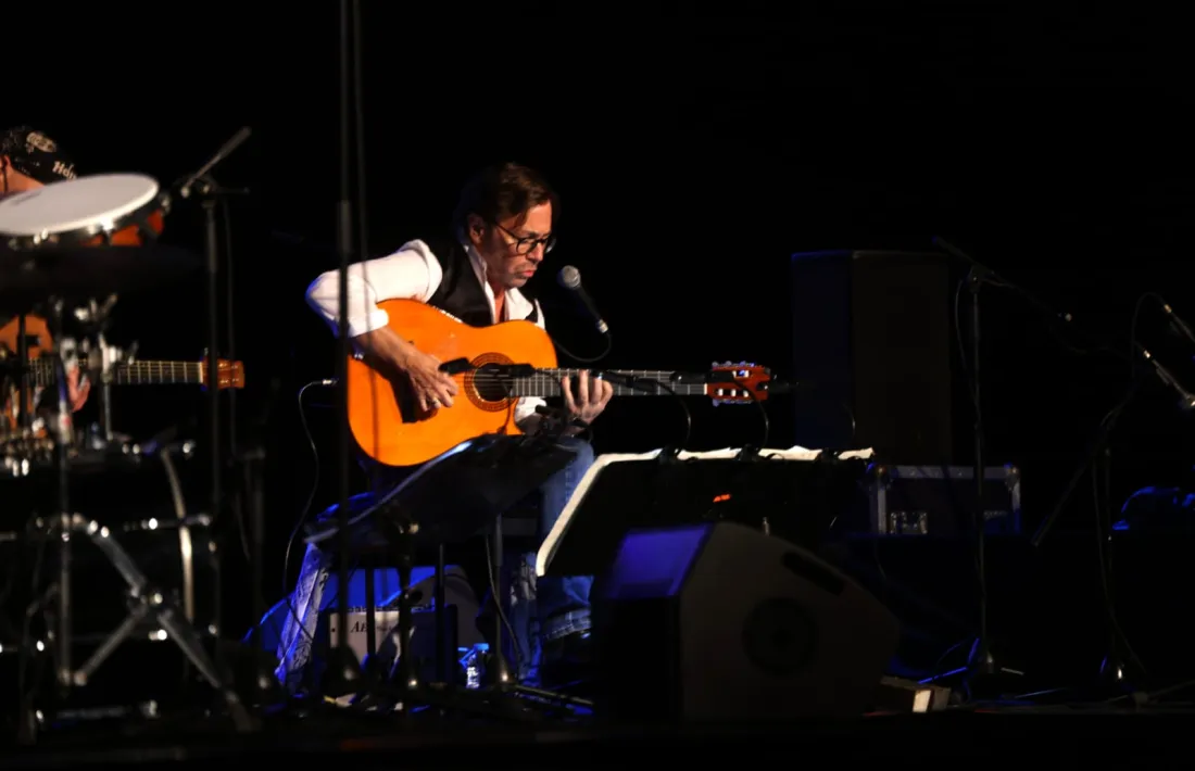 El guitarrista repetia a Escaldes: havia vingut fa 30 anys.