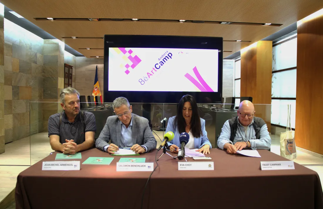 Un moment de la presentació del vuitè Art Camp.