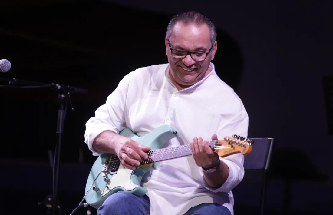 El guitarrista francès, últma estrella a desfilar pel Prat del Roure.