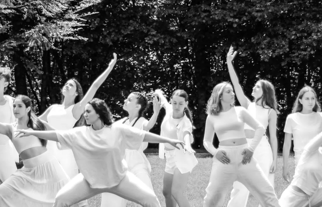 Foto de grup dels joves implicats en l’espectacle. 