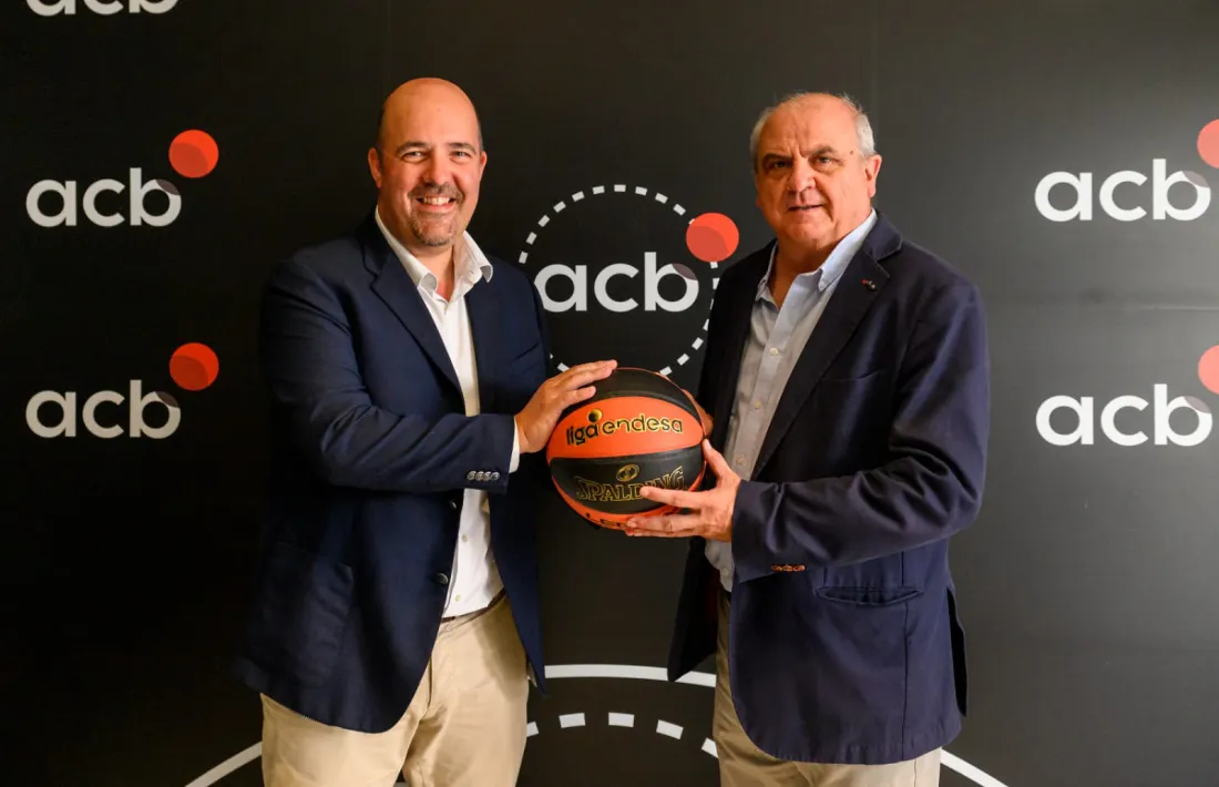 Gorka Aixàs i Gonzalo Ibáñez, a l'Assemblea de l'ACB.