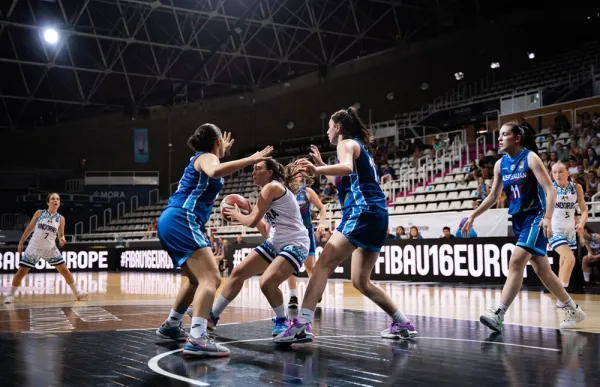 p._21_andorra_vs_azerbaidjan_campionat_deuropa_c_femeni_u16_foto_fiba