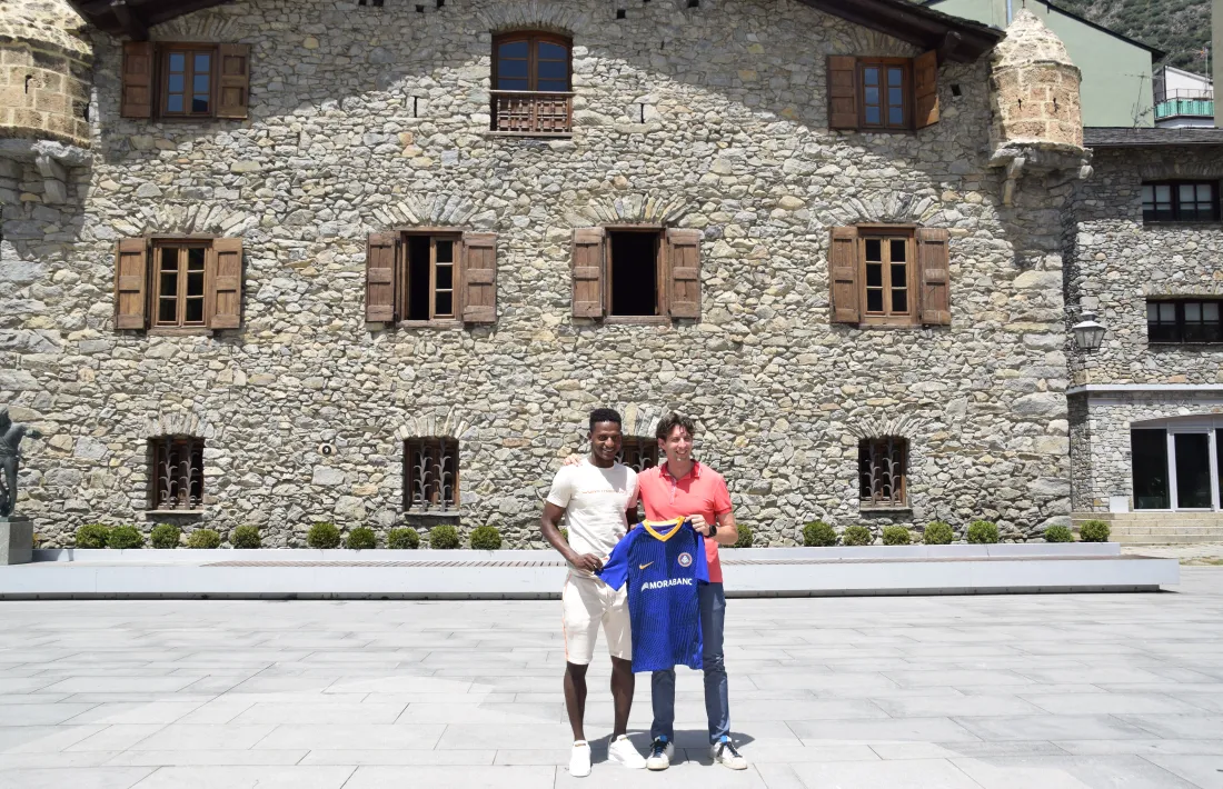 Anderson Arroyo, amb Jaume Nogués, va ser presentat ahir a Casa de la Vall.