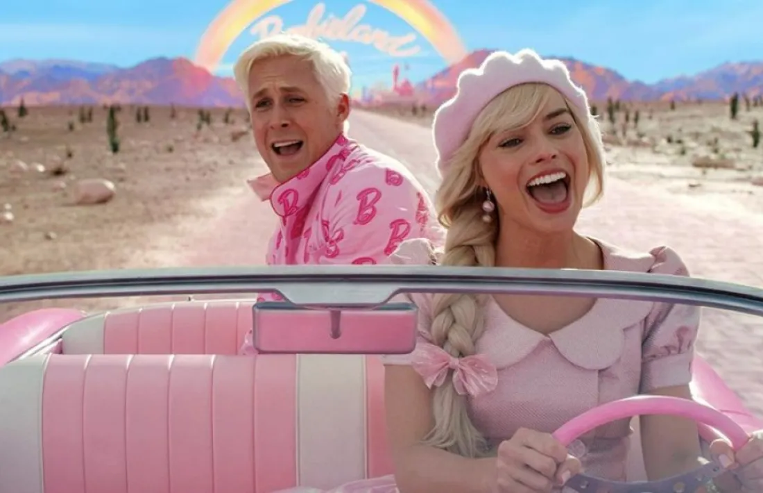 Margot Robbie i Ryan Gosling donen vida al cine a l’emblemàtica parella de plàstic fabricada per Mattel.