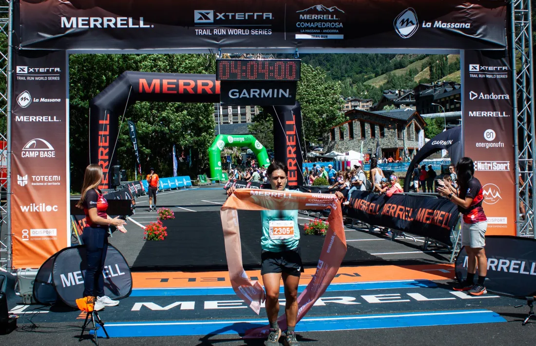 Natàlia González va ser la millor en categoria femenina amb una bona baixada a la prova reina del Merrell Mountain Festival.