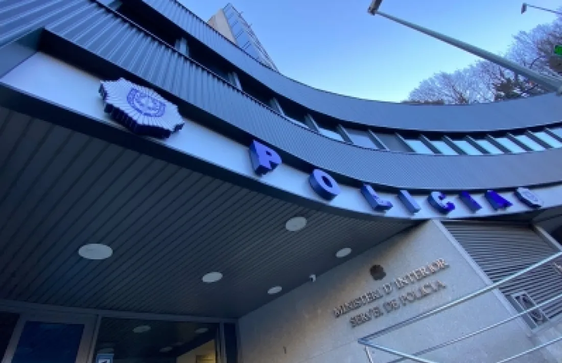 El despatx central de la policia.