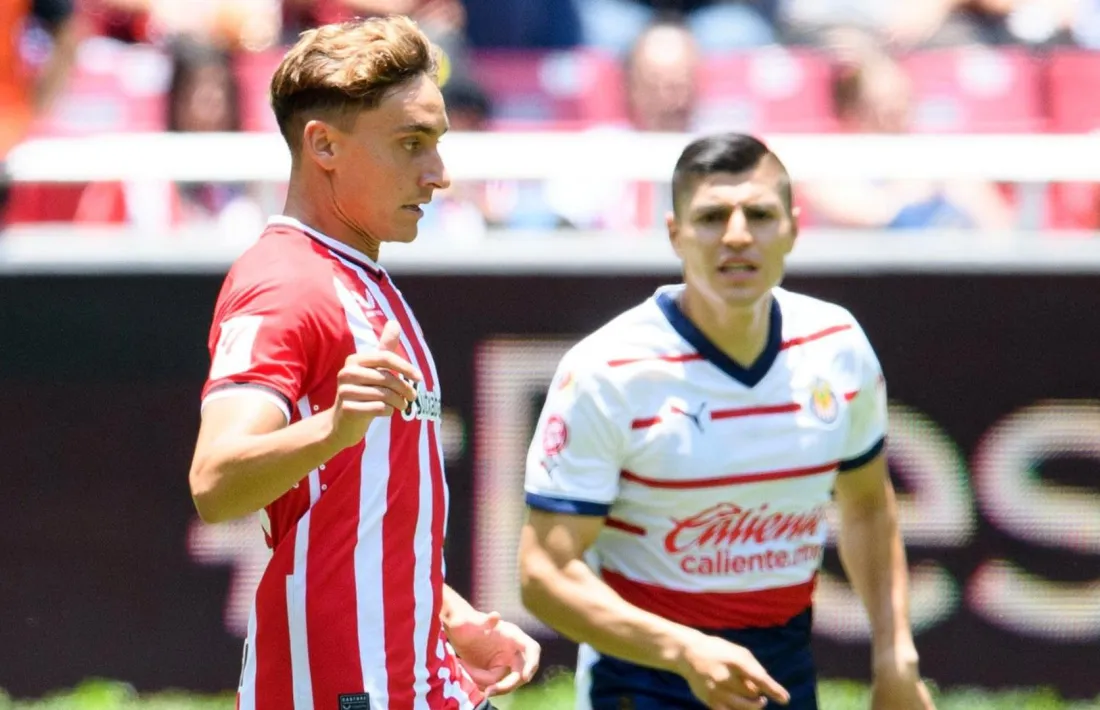 ‘Petxa’ va jugar el seu últim partit amb l’Athletic Club en un amistós contra el Necaxa.
