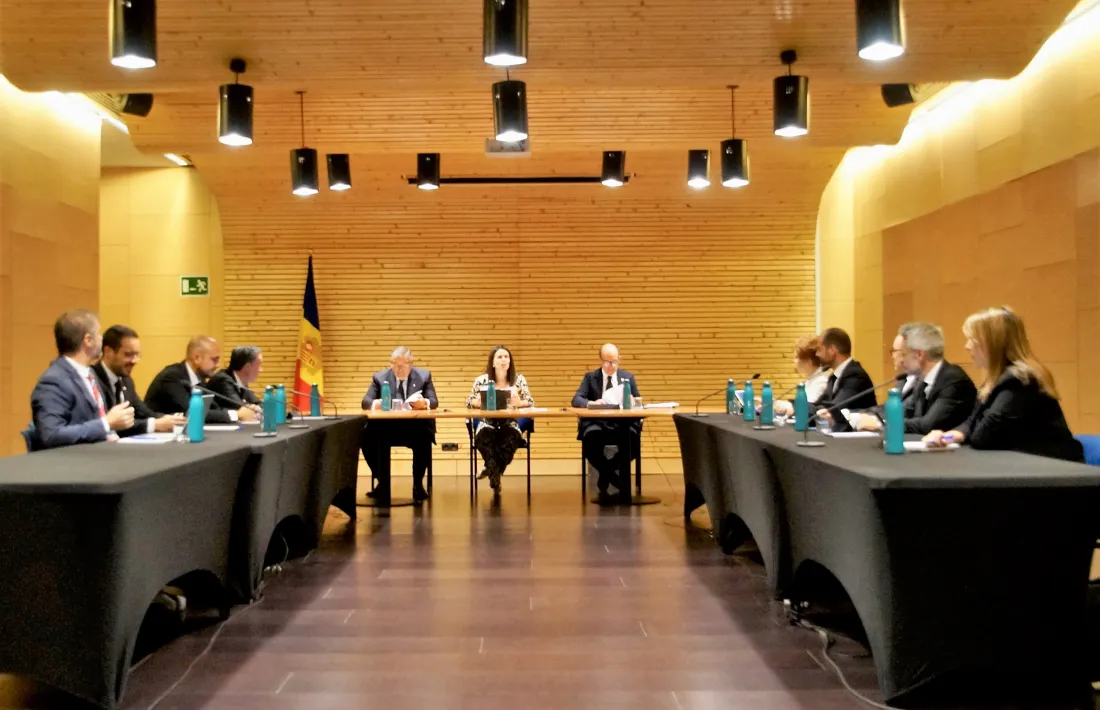 Sessió del Consell de Comú d'Encamp, celebrada al Pas de la Casa.