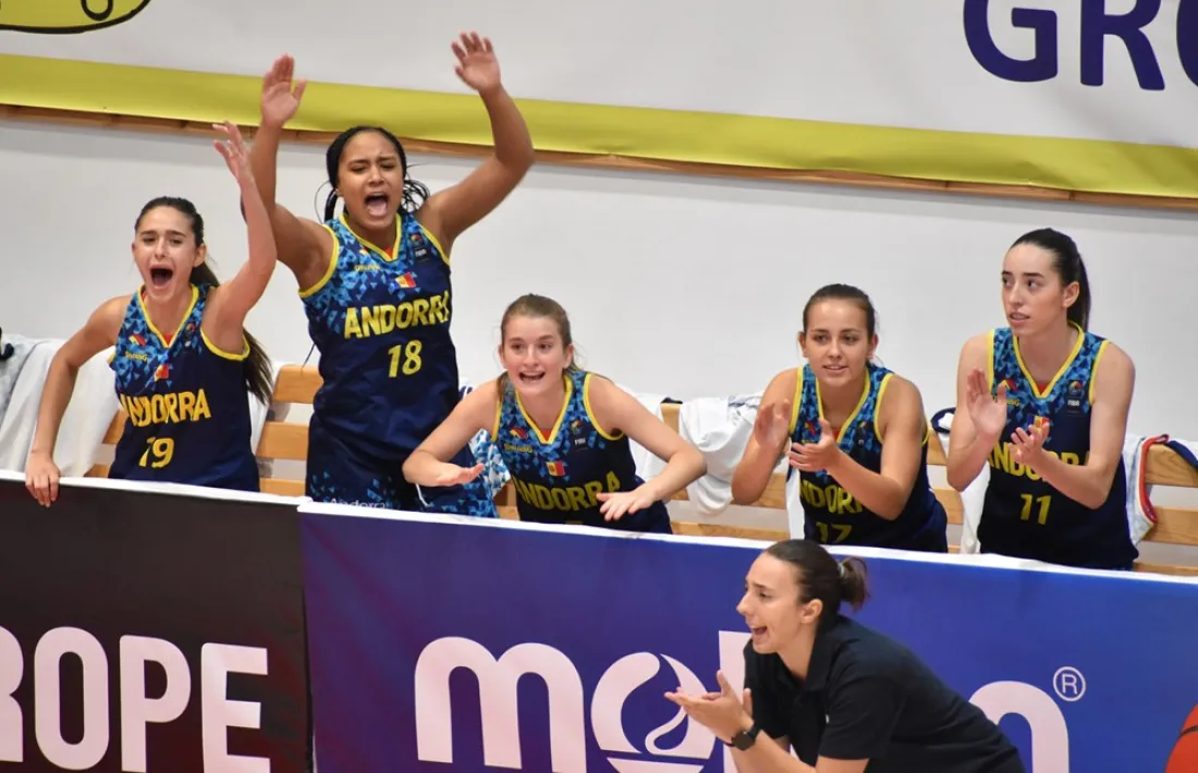 La selecció U18 femenina es va estrenar amb victòria a Durrës a l’Europeu C.