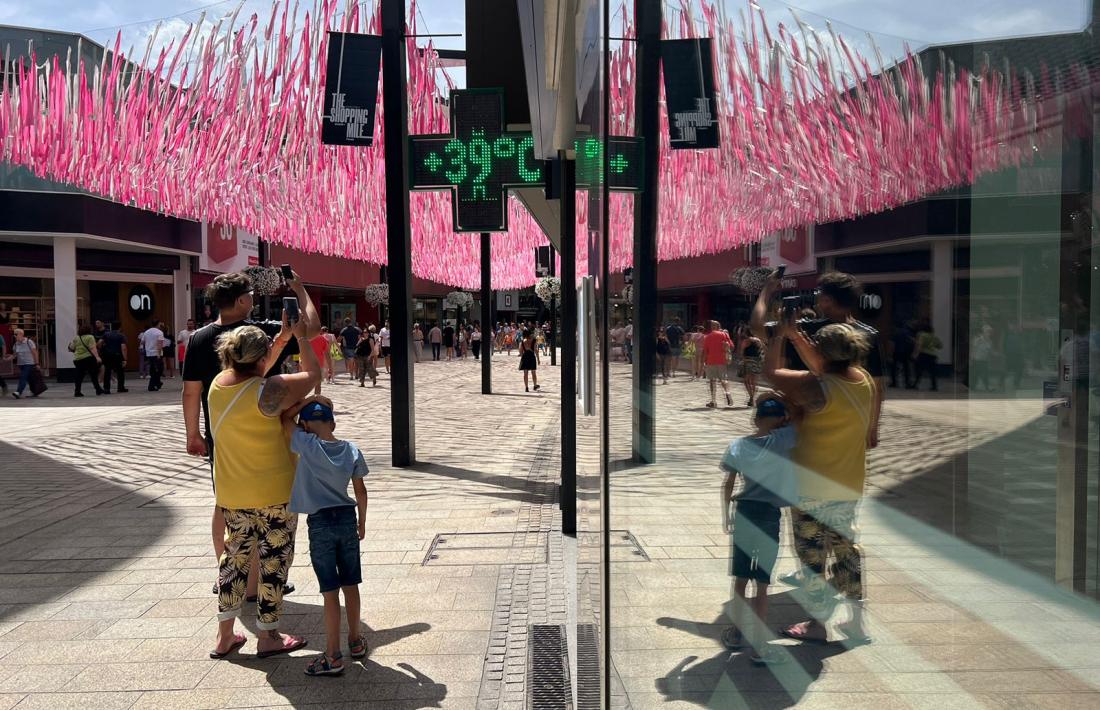 La temperatura dels termòmetres al carrer es va enfilar fins als 39 graus a Meritxell.
