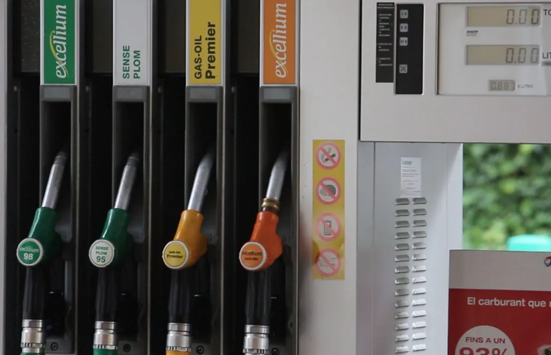 El mes passat es van importar 11,93 milions de litres de carburants.