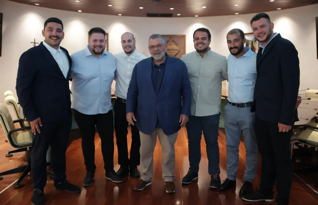 La comissió de festes i el cònsol menor.