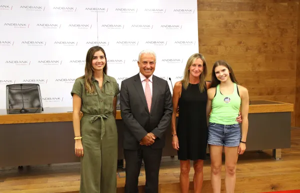 p._20_2_presentacio_berta_miquel_mundial_valencia_agen