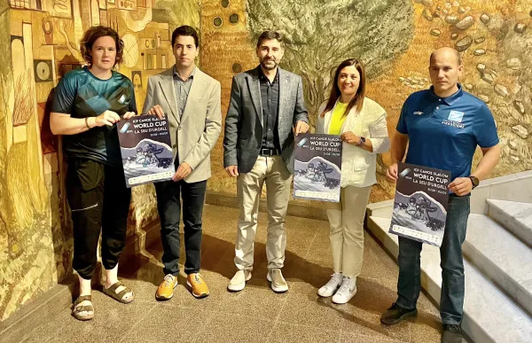 p._37_canoa_caiac_copa_del_mon