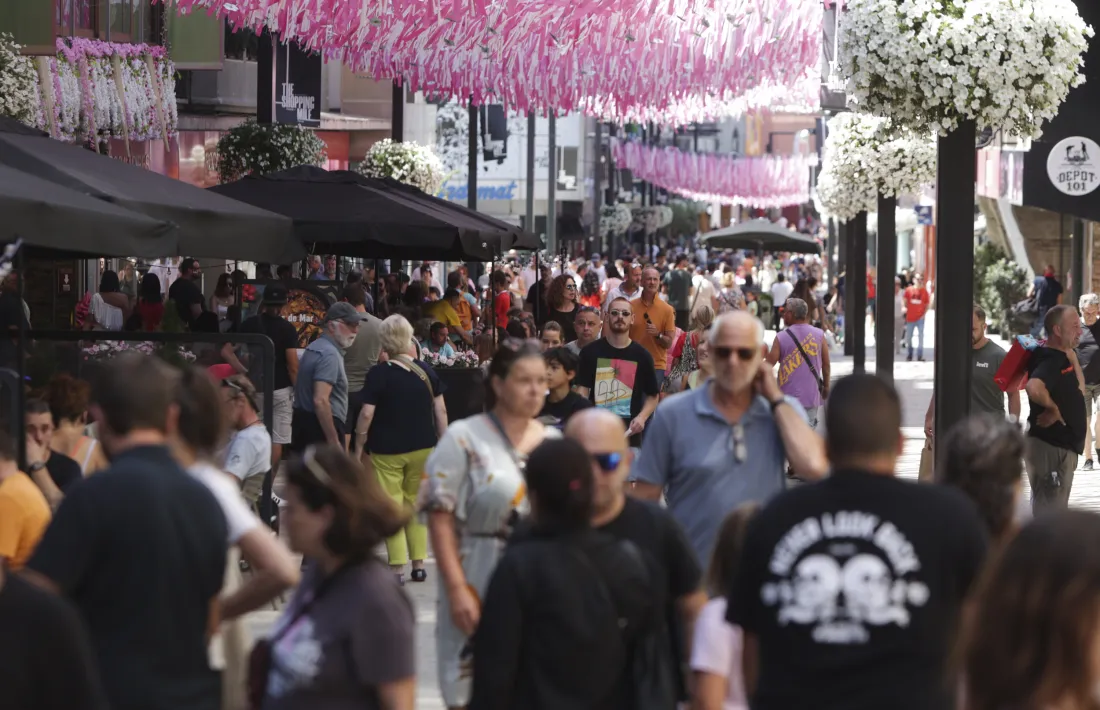 Els turistes han omplert les principals avingudes del país durant aquest estiu.