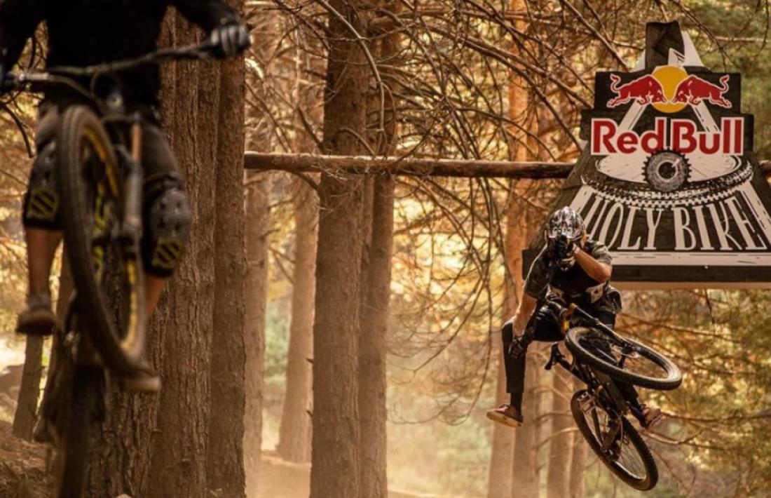 El Red Bull Holy Bike aterra a Pal Arinsal.