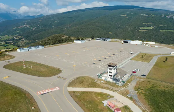 1000x750_aeroport-la-seu3
